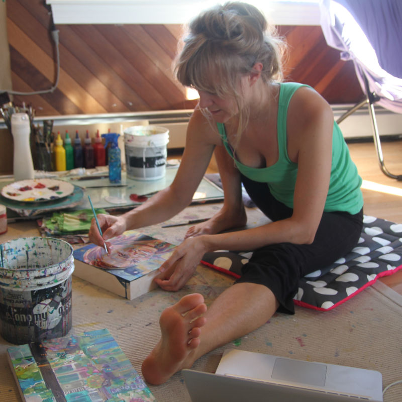 Gwenn Seemel in her studio