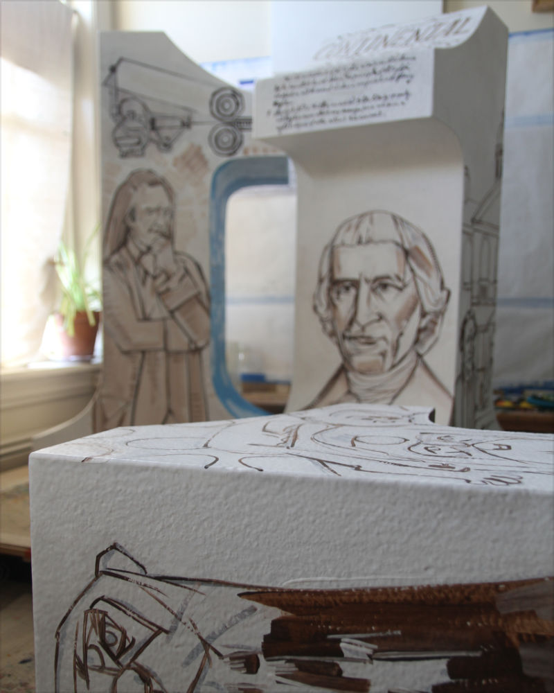 l&rsquo;atelier de Gwenn Seemel rempli de sculptures du num&eacute;ro un